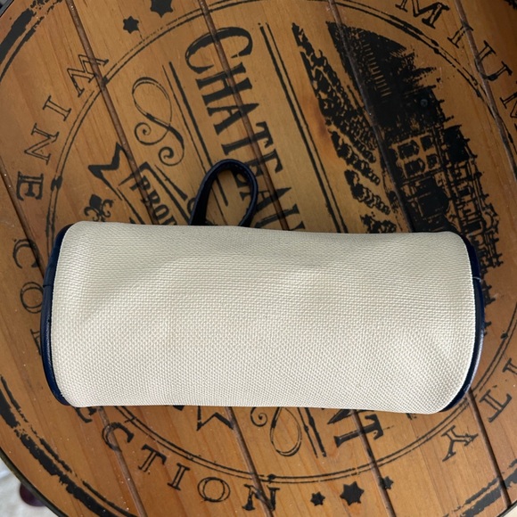 Cream Canvas Navy Blue Trim Cylindrical Barrel Wristlet Travel Bag Pouch Clutch - Picture 4 of 16